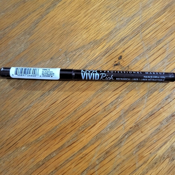 Eyeliner - mechanical - Picture 1 of 5